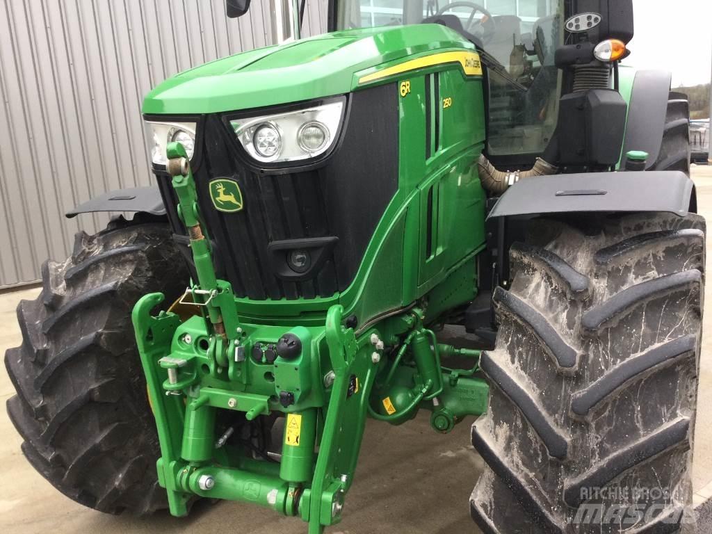 John Deere 6R250 Traktorok