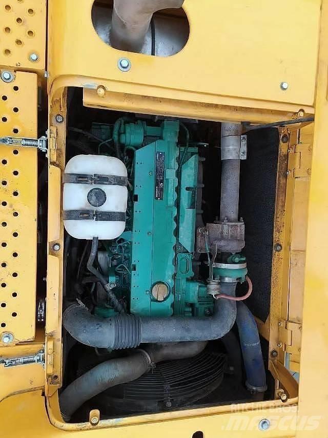 Volvo EC 210 Közepes (midi) kotrók 7 t - 12 t