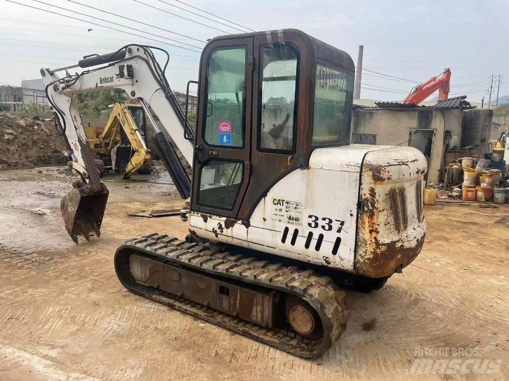 Bobcat 337 Mini kotrók < 7t