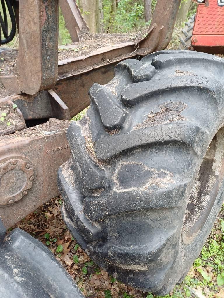 Valmet 840.2 Kihordók