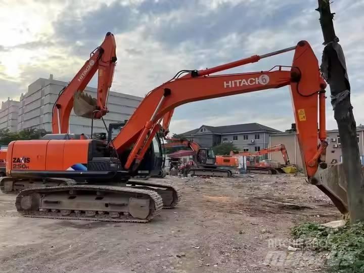 Hitachi ZX 250 Lánctalpas kotrók