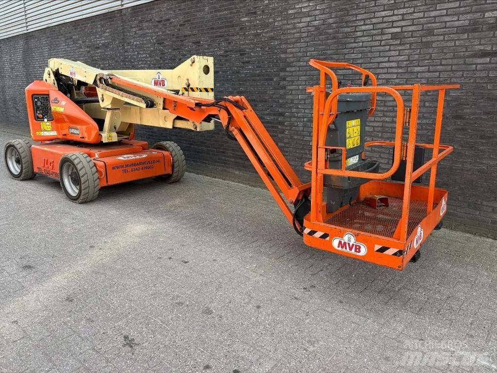 JLG E450AJ Karos emelők