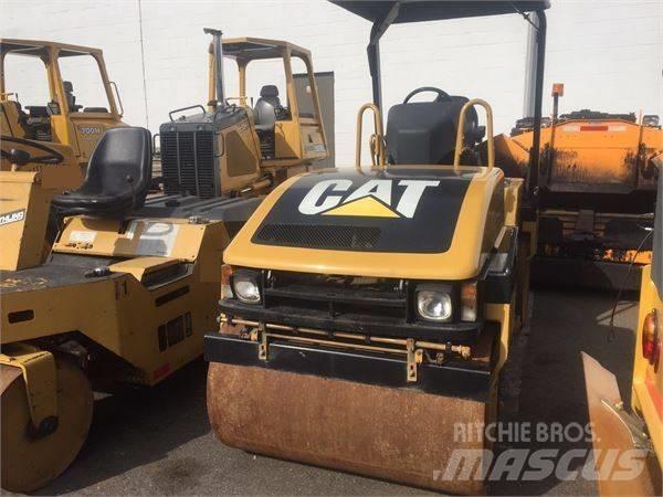 CAT CB 334 D Ikerdobos hengerek