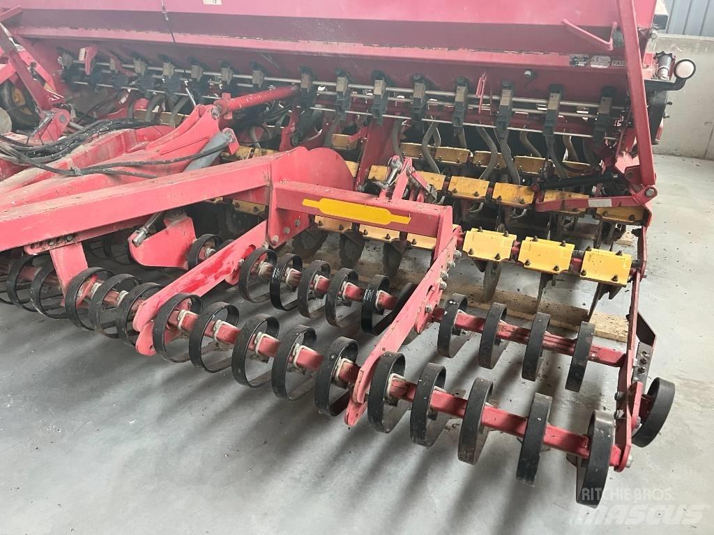 Väderstad Rapid400C Vetőgépek