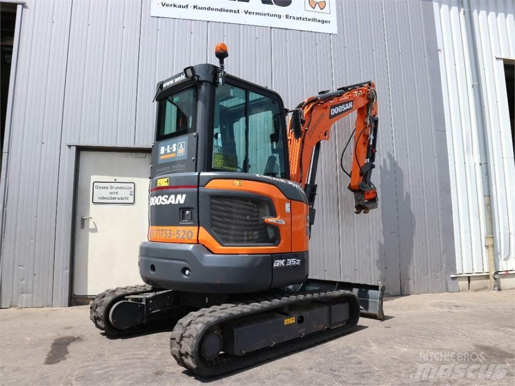 Doosan DX35Z-7 Mini kotrók < 7t