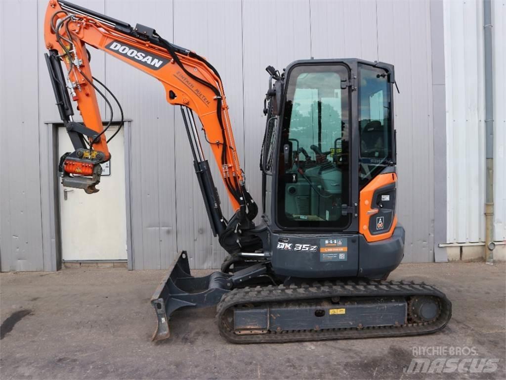 Doosan DX35Z-7 Mini kotrók < 7t