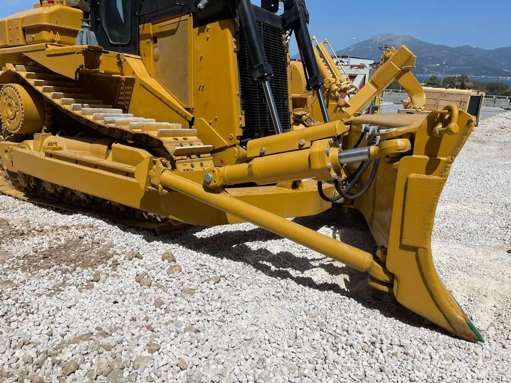 CAT D9N lánctalpas dózerek