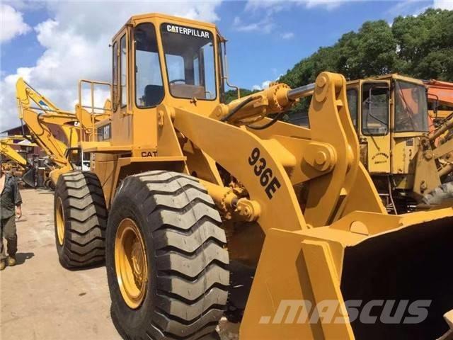 CAT 936 E Gumikerekes homlokrakodók