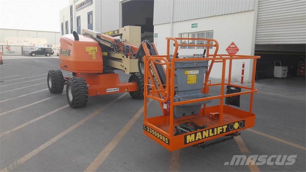JLG 450AJSII Karos emelők
