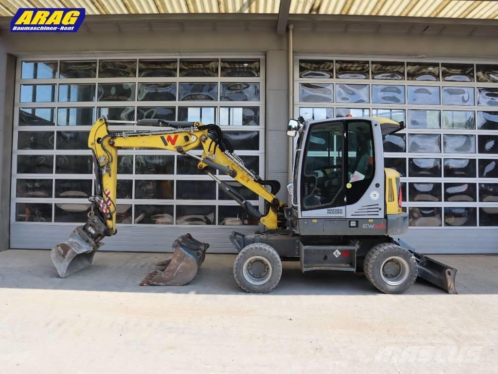 Wacker Neuson EW 65 Gumikerekes kotrók