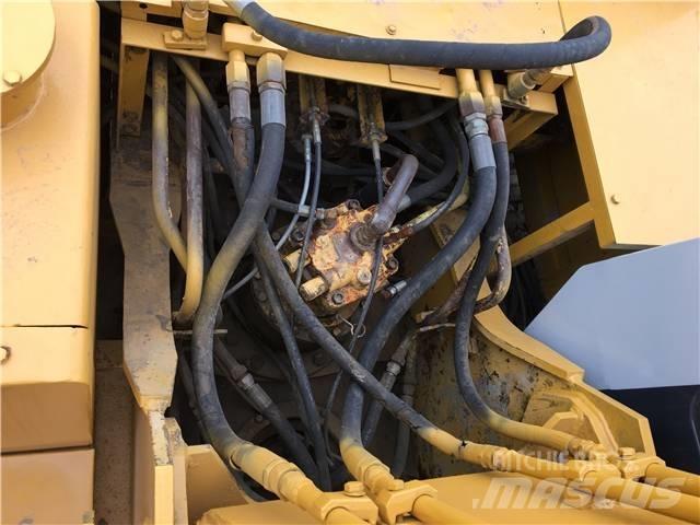 Sumitomo S280 Lánctalpas kotrók