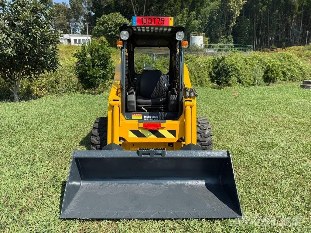 Komatsu SK 820 Kompaktrakodók