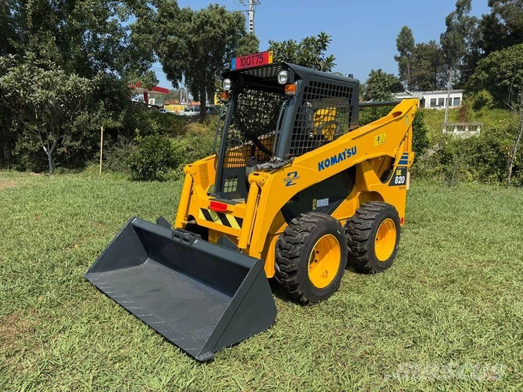 Komatsu SK 820 Kompaktrakodók