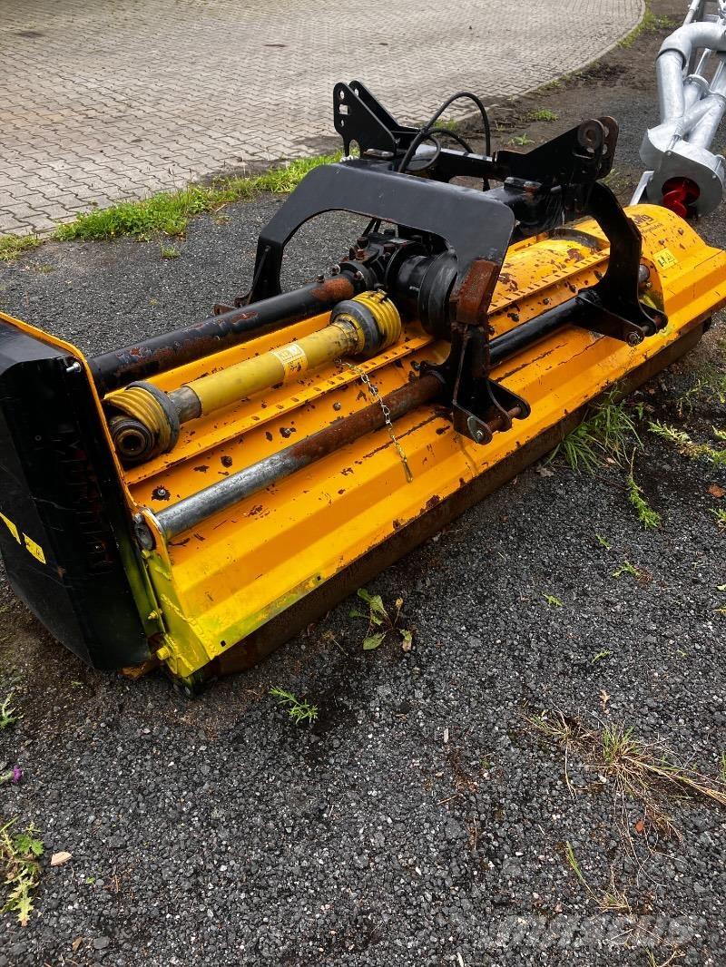 Müthing MUL 280 Kaszák