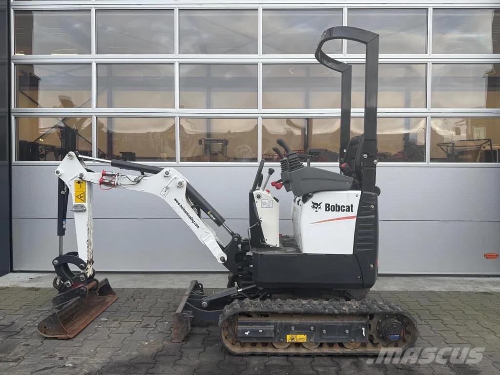 Bobcat E10z Mini kotrók < 7t