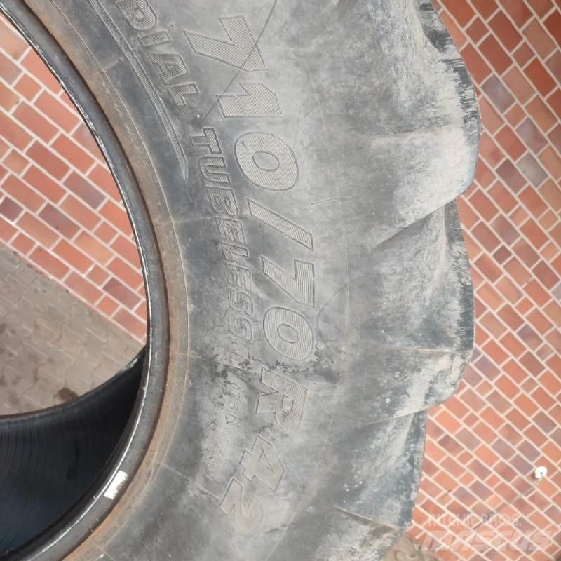 Michelin 710/70R42 Gumiabroncsok, kerekek és felnik