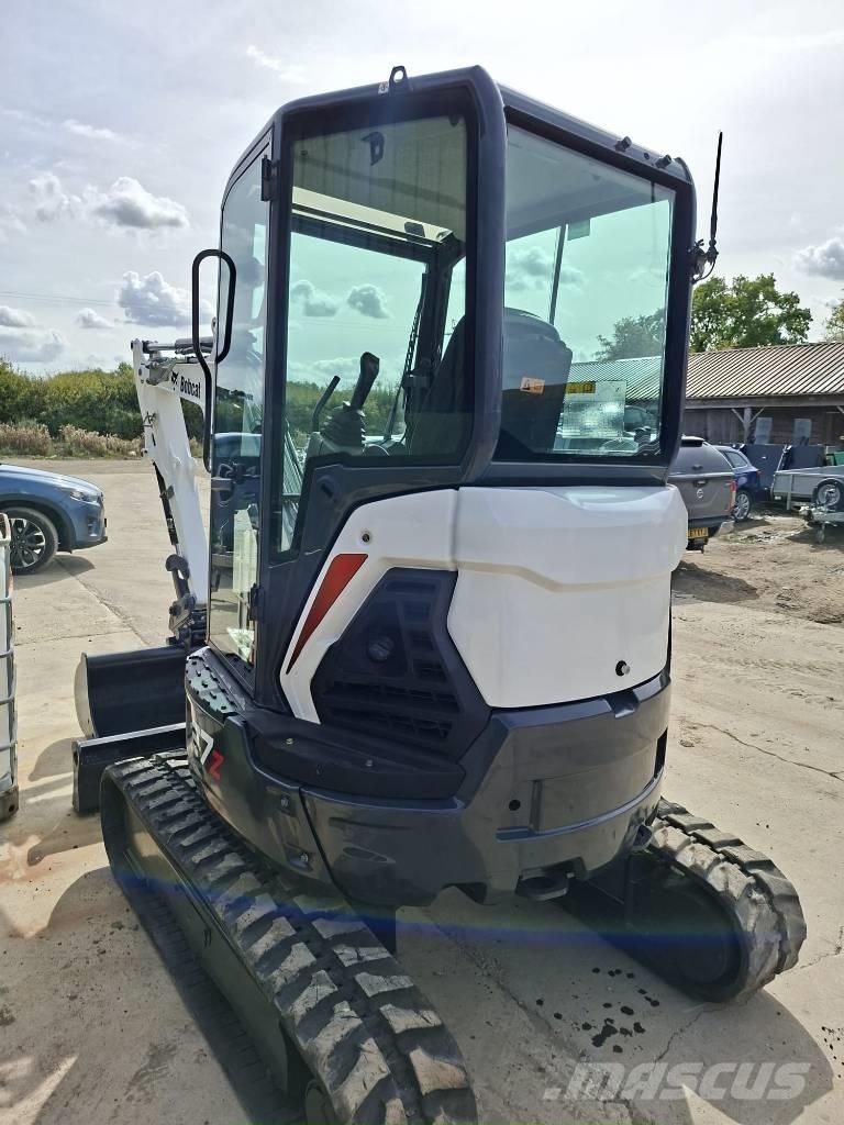 Bobcat E 27 Z Mini kotrók < 7t