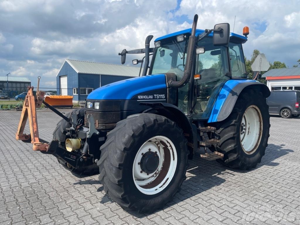 New Holland TS 115 Traktorok