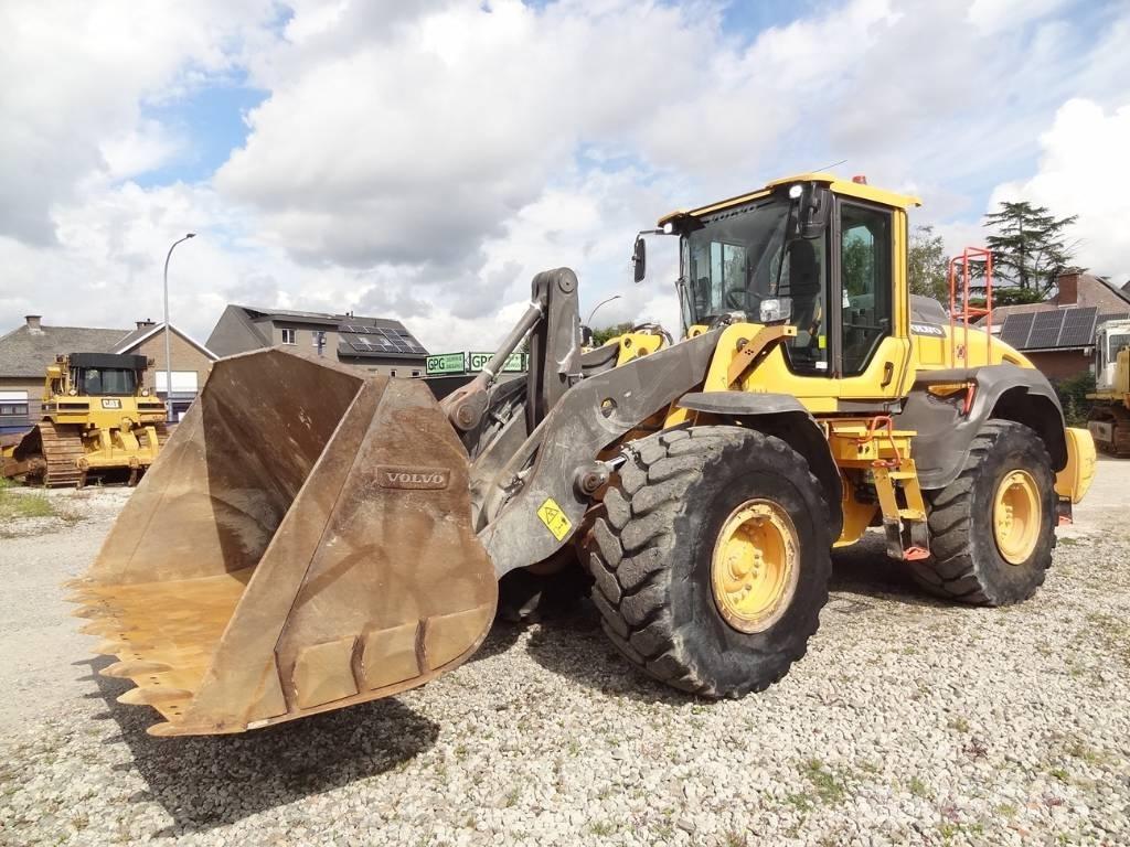 Volvo L 110 H Gumikerekes homlokrakodók