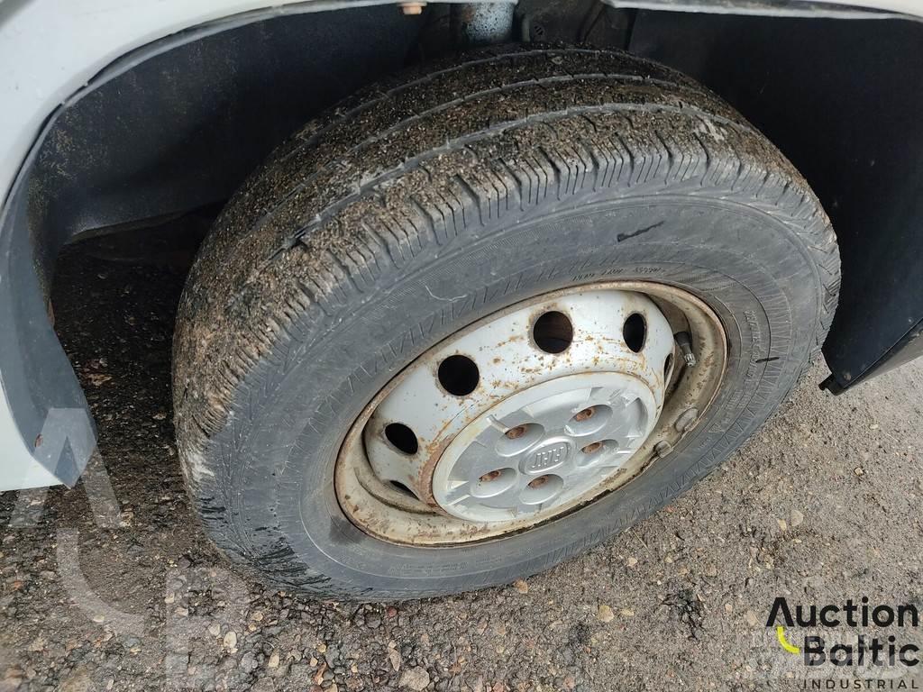 Fiat Ducato Kis teherszállító/Platós kocsi