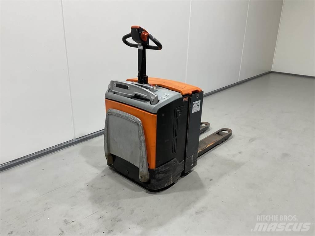 Rocla TP20AC Vezetőállásos alacsony emelőkocsi
