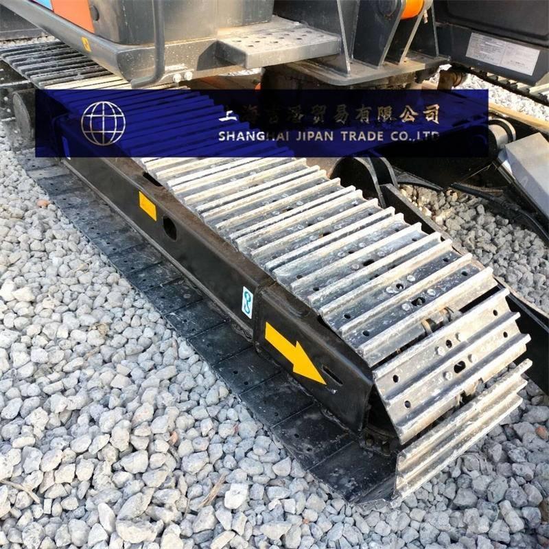 Hitachi ZX 70 Közepes (midi) kotrók 7 t - 12 t