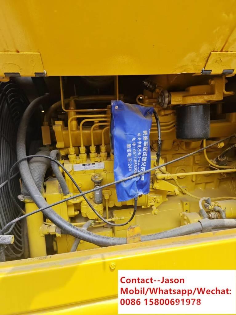 Komatsu WA 100 Gumikerekes homlokrakodók