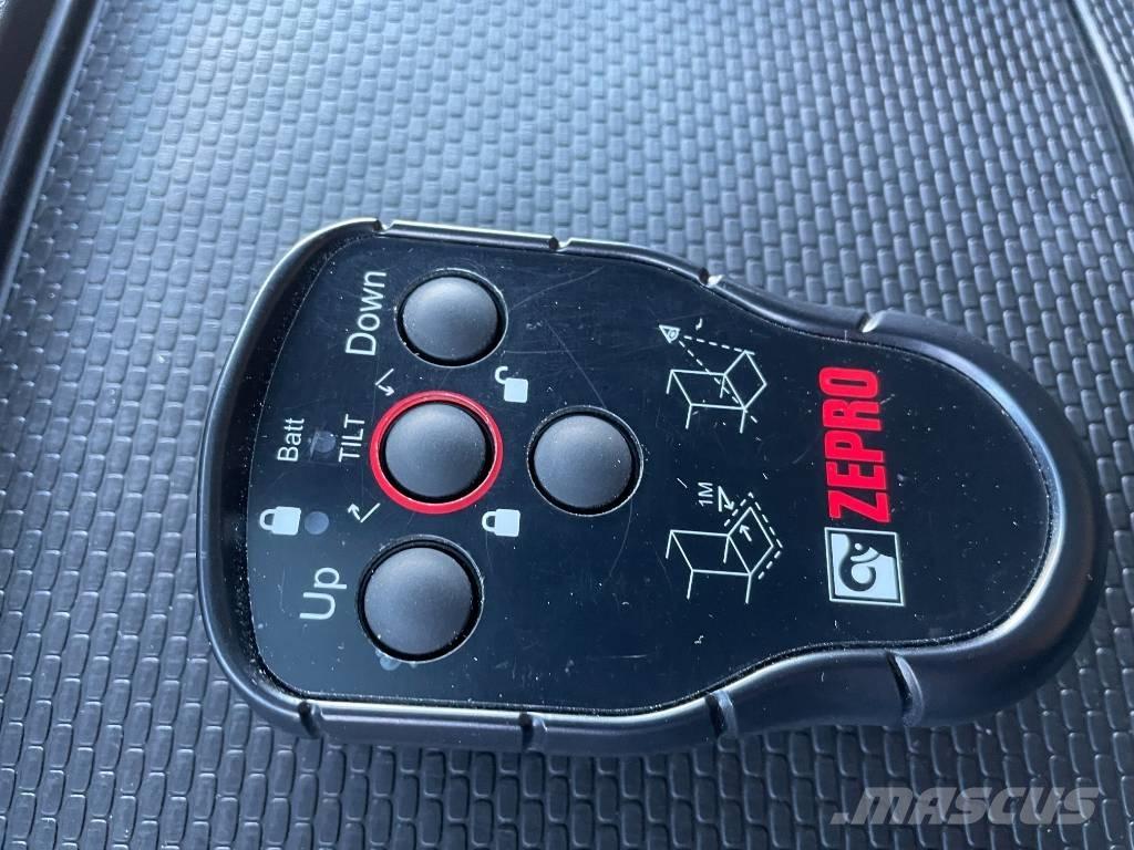 Volvo FM 330 Dobozos teherautók