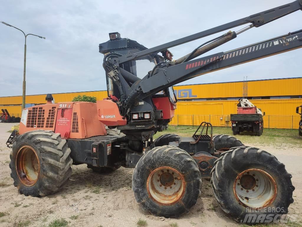 Valmet 911.3 Betakarítók