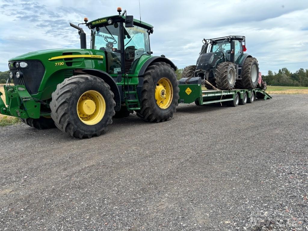 John Deere 7730 Traktorok