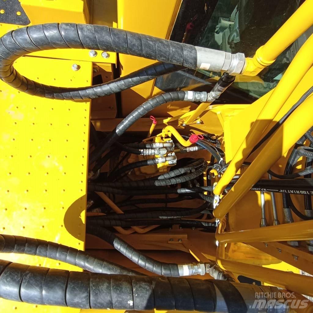 Komatsu PC 200-8N1 Lánctalpas kotrók
