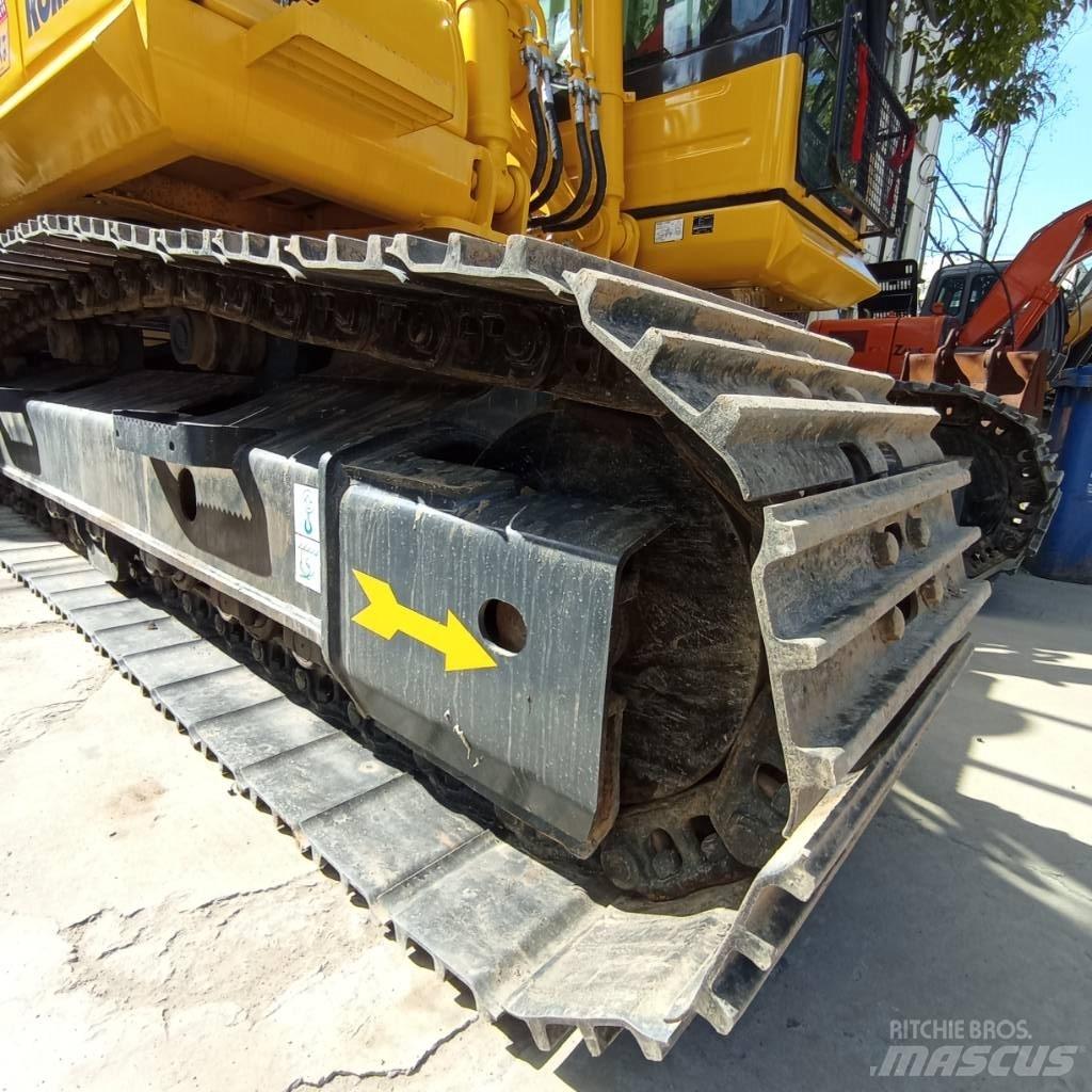 Komatsu PC 200-8N1 Lánctalpas kotrók