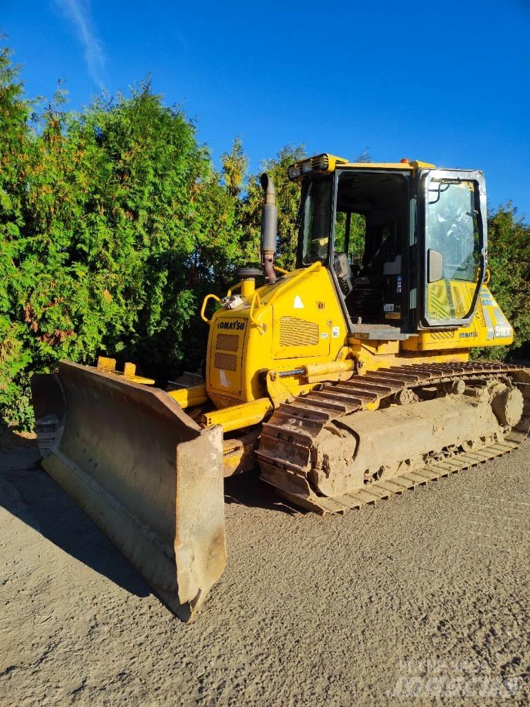 Komatsu D 51 lánctalpas dózerek