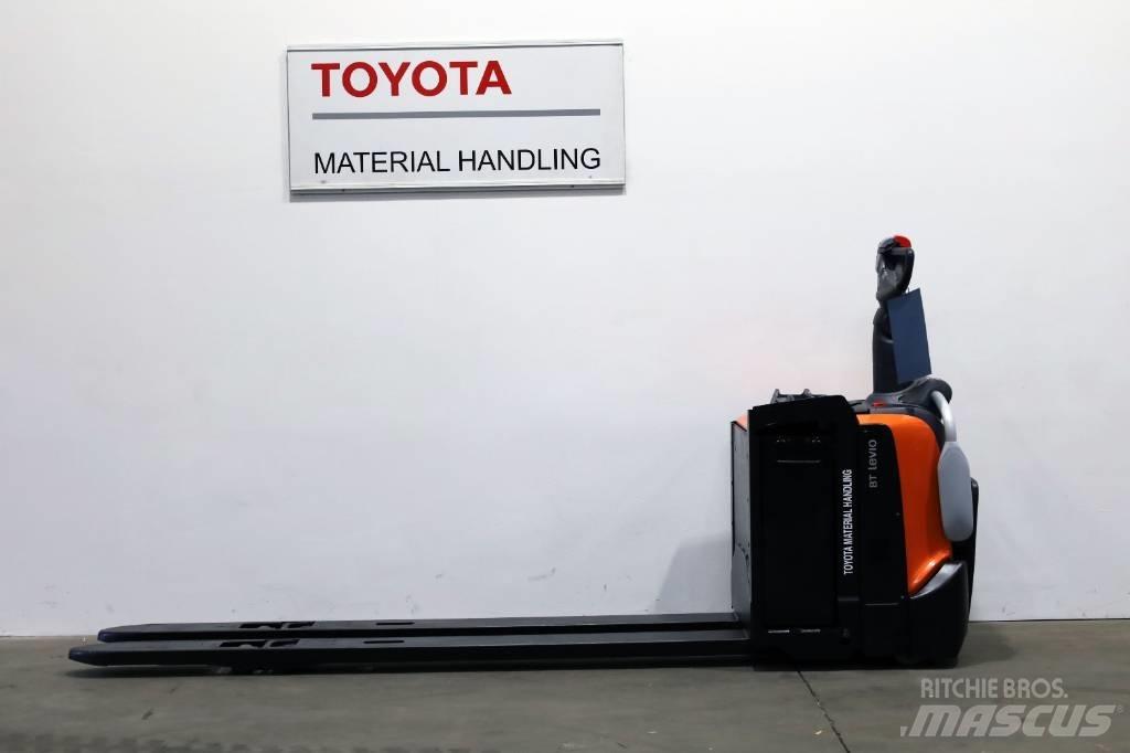 Toyota LPE 250 Vezetőállásos alacsony emelőkocsi