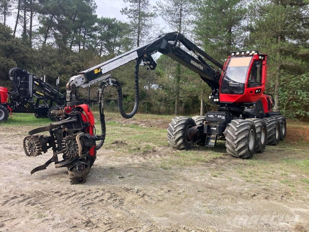 Komatsu 931 XC Betakarítók