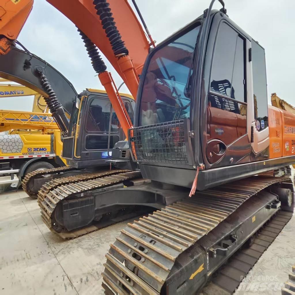 Hitachi ZX 210 Lánctalpas kotrók