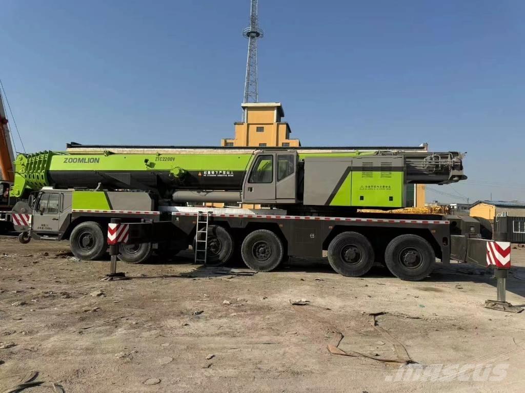 Zoomlion 220 Ton Terepdaruk