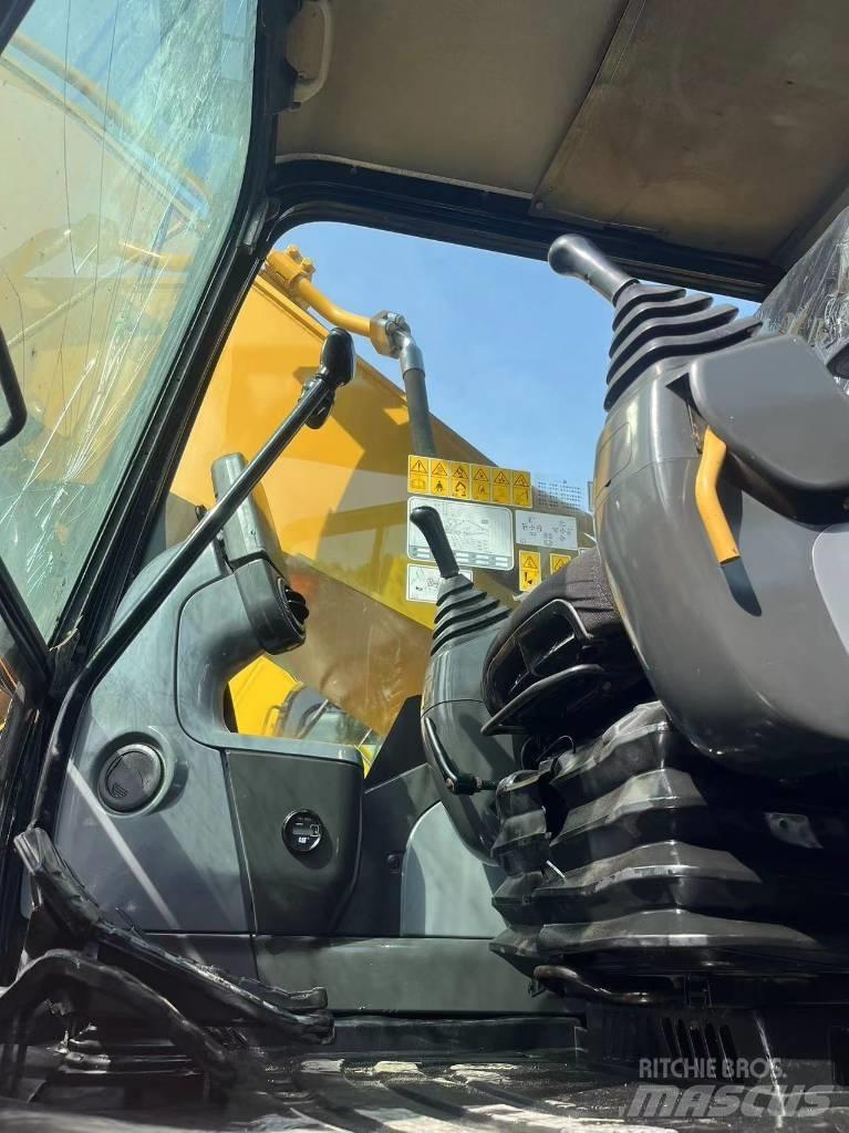 CAT 336 D2 Lánctalpas kotrók