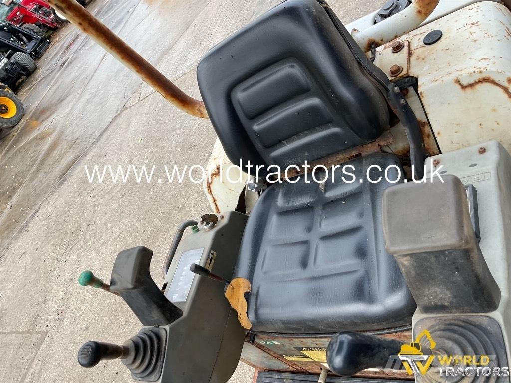 Takeuchi TB 016 Mini kotrók < 7t