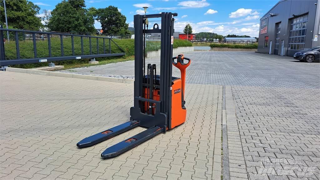 Linde L14C Gyalogkíséretű targonca