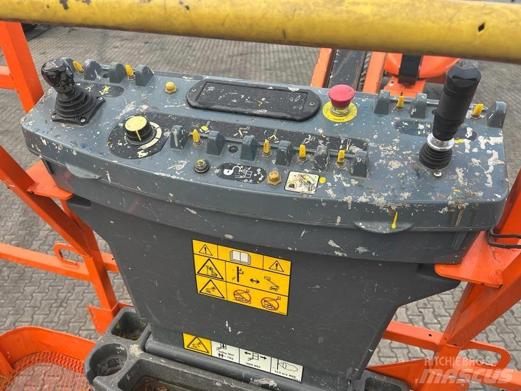 JLG M 600 JP Karos emelők