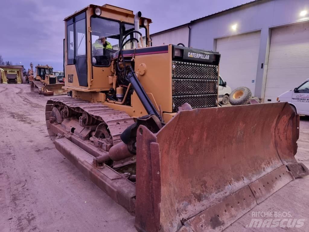 CAT B 10 lánctalpas dózerek