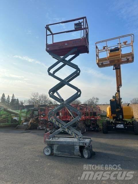 SkyJack SJIII3219 Ollós emelők