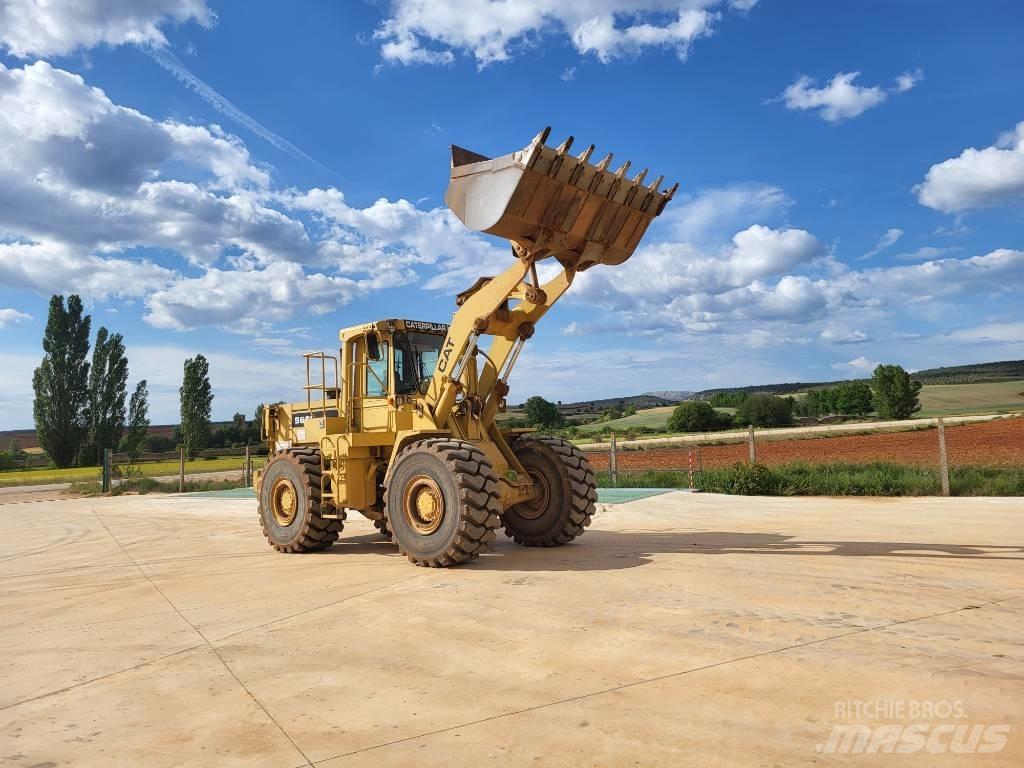 CAT 966E Gumikerekes homlokrakodók