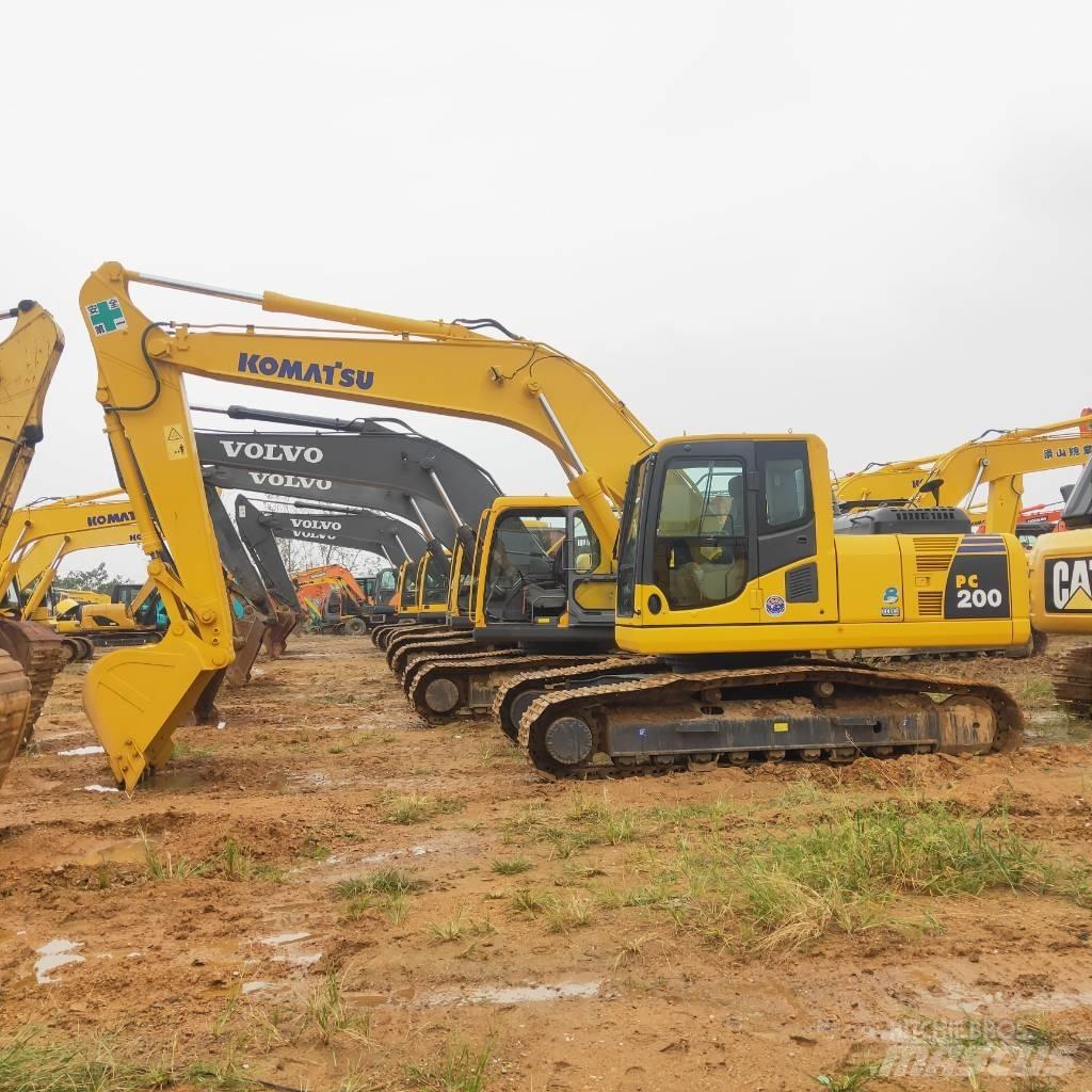 Komatsu PC200-8 Lánctalpas kotrók