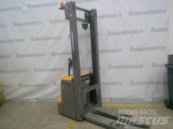 Jungheinrich EJC 220 Gyalogkíséretű targonca