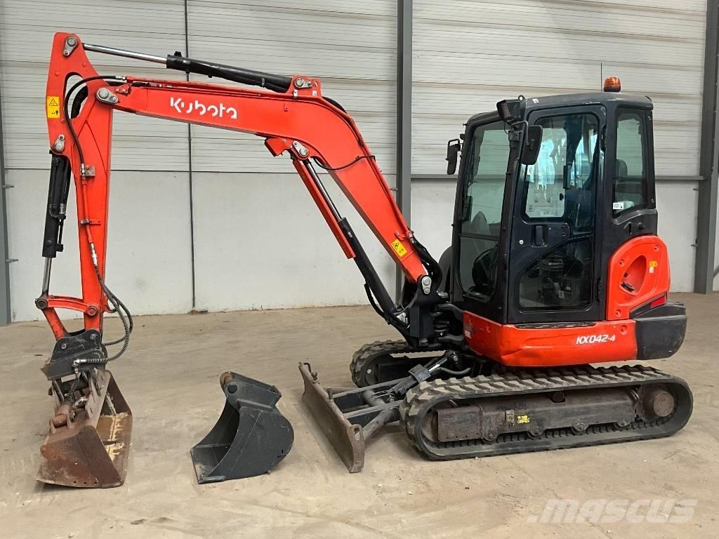 Kubota KX 042-4 Mini kotrók < 7t