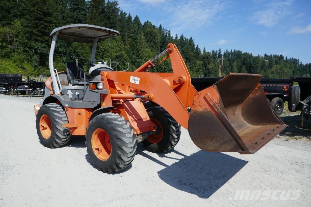Hitachi ZW 50 Gumikerekes homlokrakodók