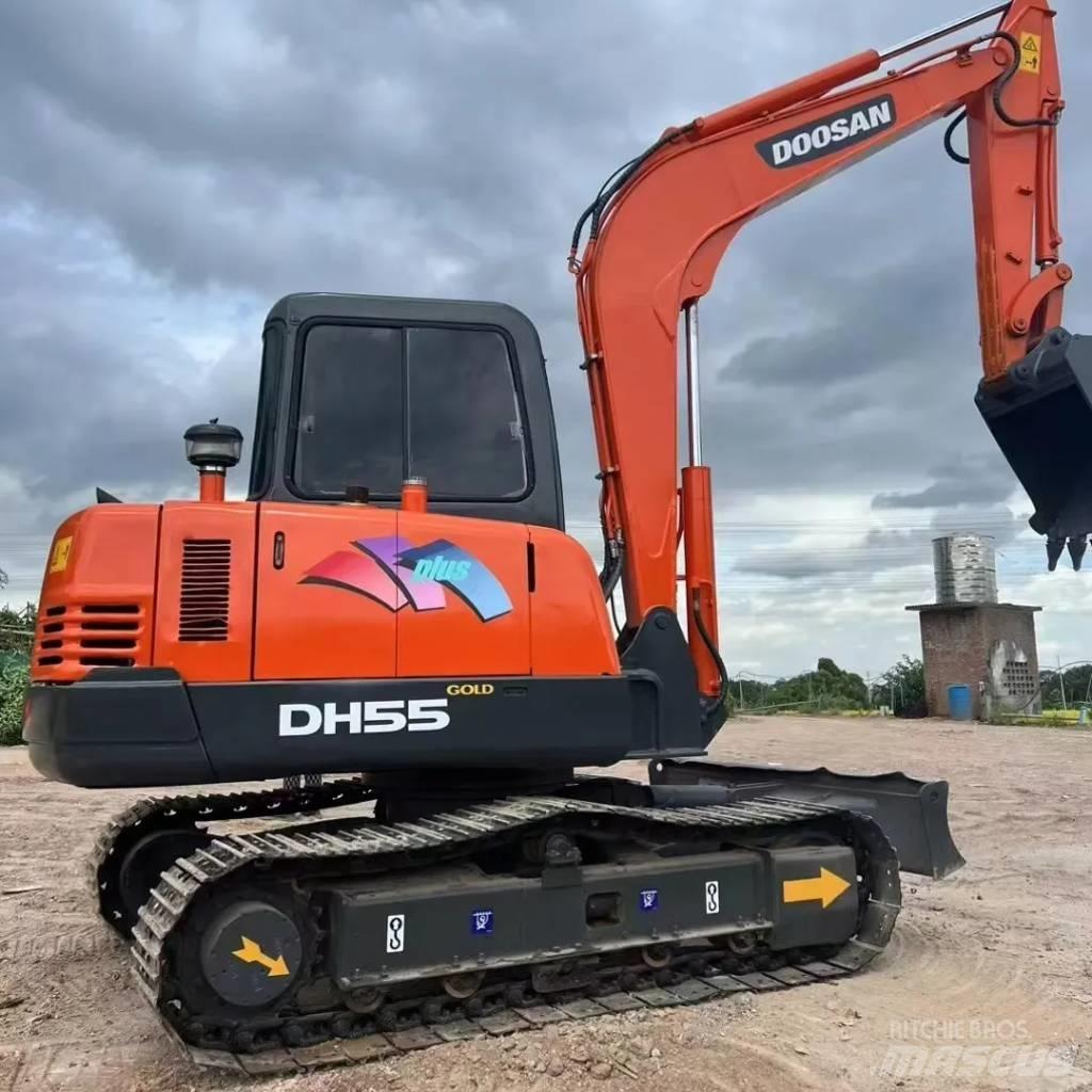 Doosan DH 55 Mini kotrók < 7t