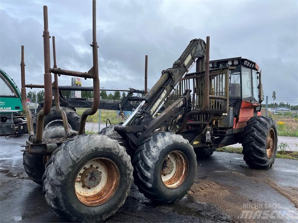 Valmet 836 Kihordók